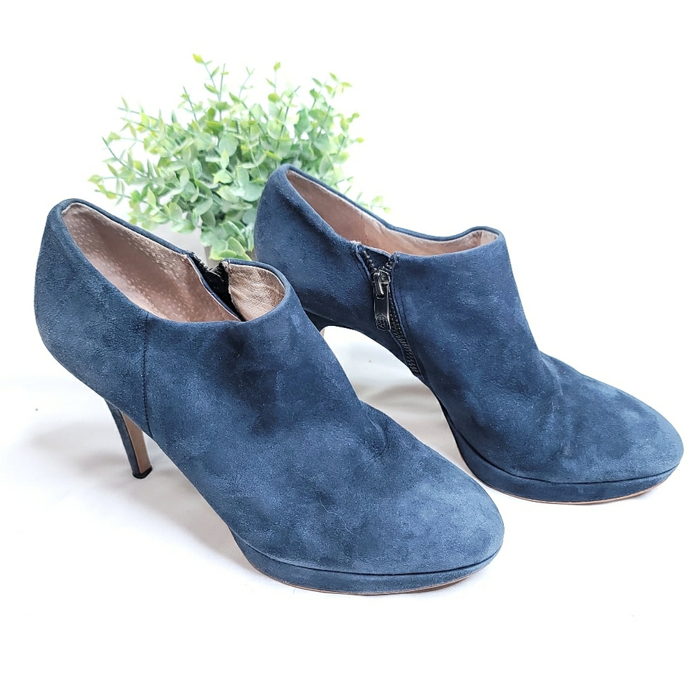Vince Camuto Blue Suede Elvin Ankle Bootie Heels - Picture 2 of 5